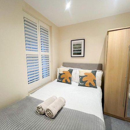 3 Bedroom Apartment With Private Terrace In Pimlico, Westminster, Victoria 伦敦 外观 照片