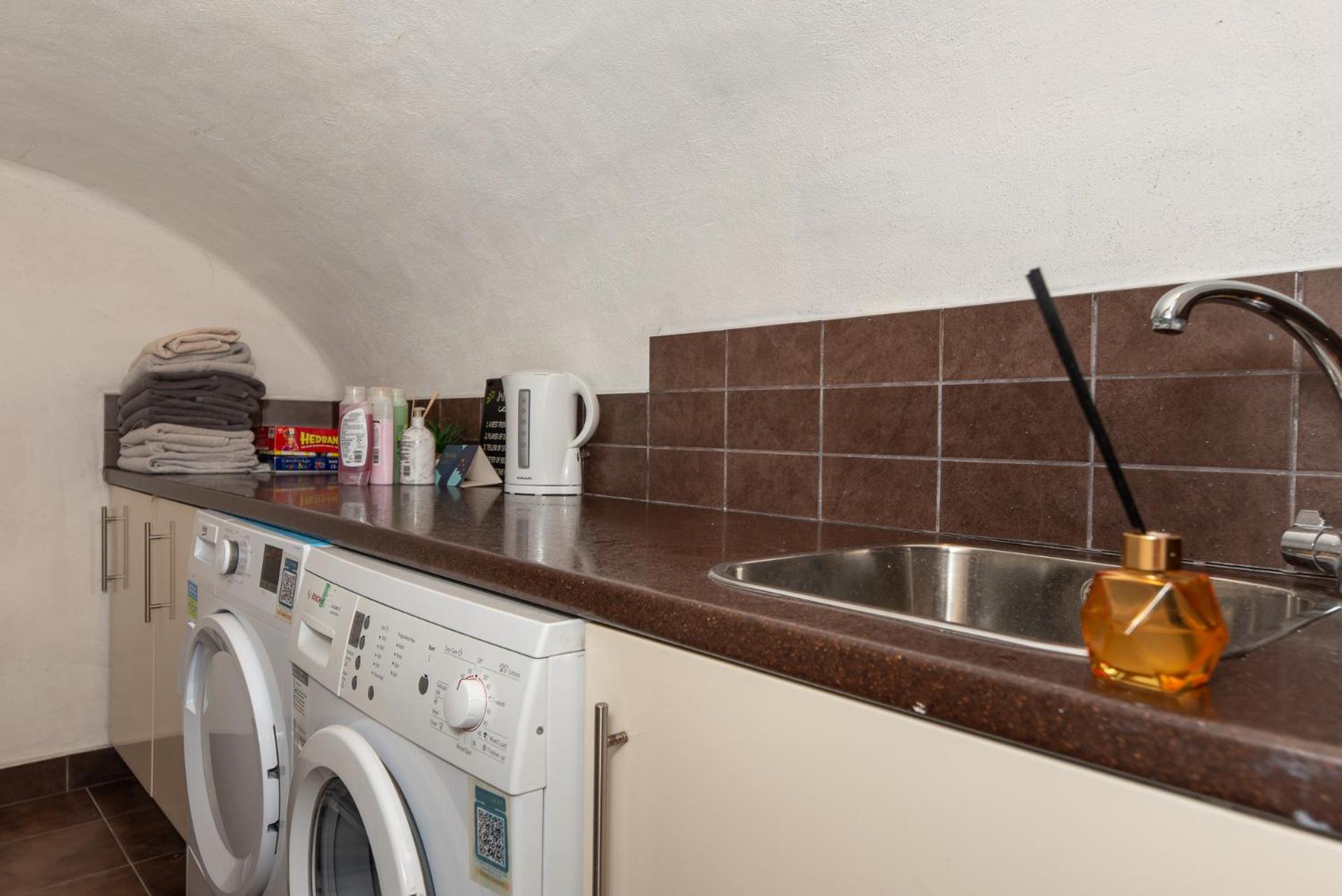3 Bedroom Apartment With Private Terrace In Pimlico, Westminster, Victoria 伦敦 外观 照片