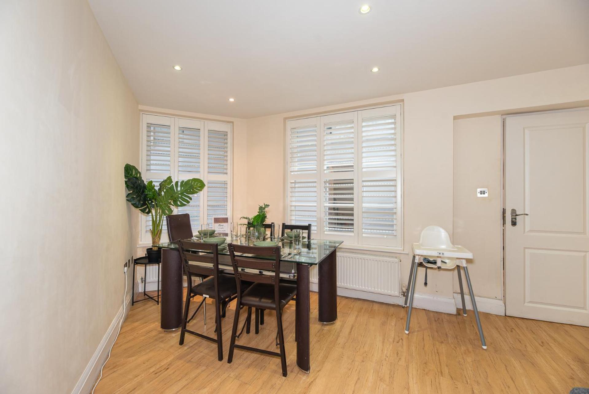 3 Bedroom Apartment With Private Terrace In Pimlico, Westminster, Victoria 伦敦 外观 照片