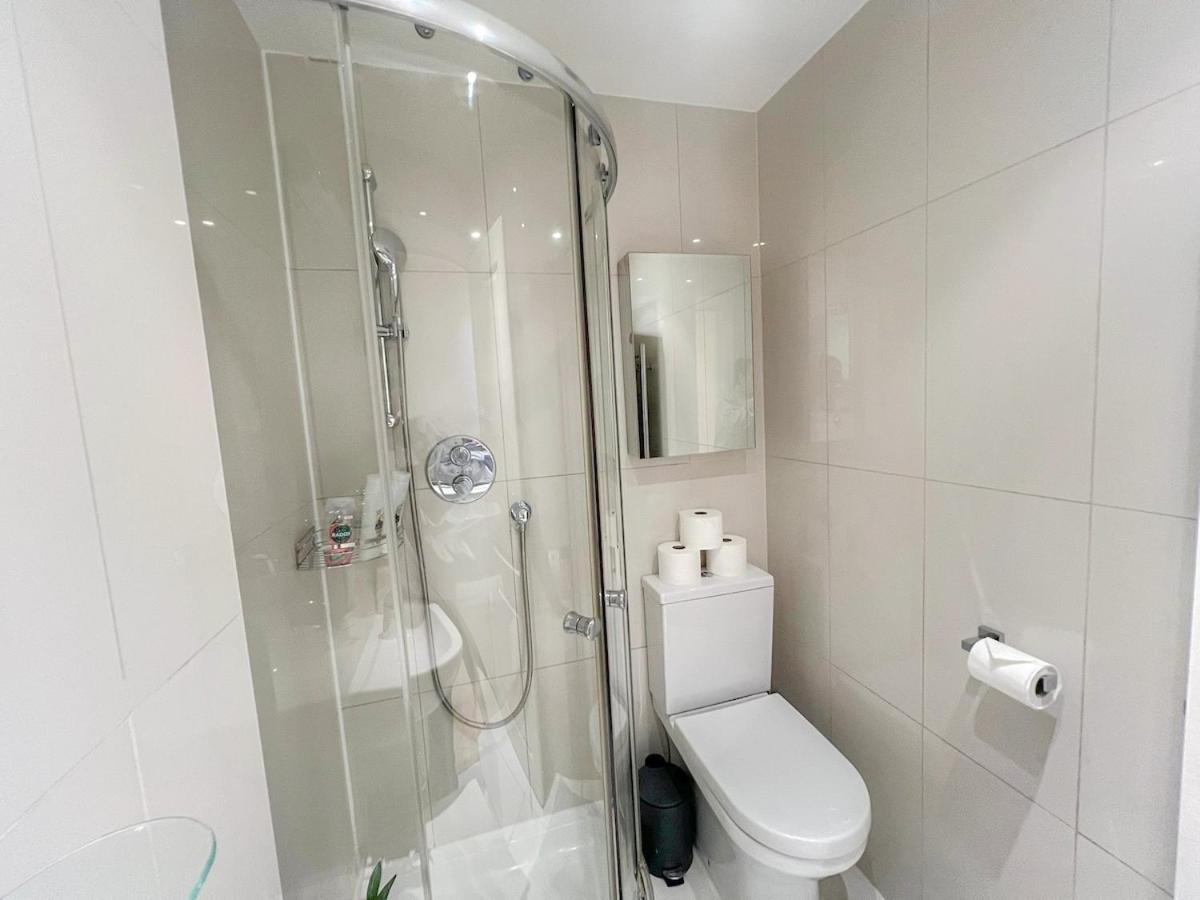 3 Bedroom Apartment With Private Terrace In Pimlico, Westminster, Victoria 伦敦 外观 照片