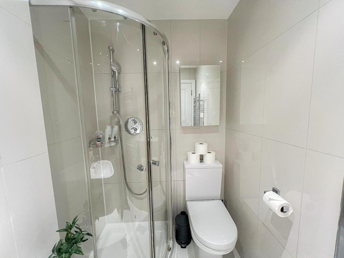 3 Bedroom Apartment With Private Terrace In Pimlico, Westminster, Victoria 伦敦 外观 照片