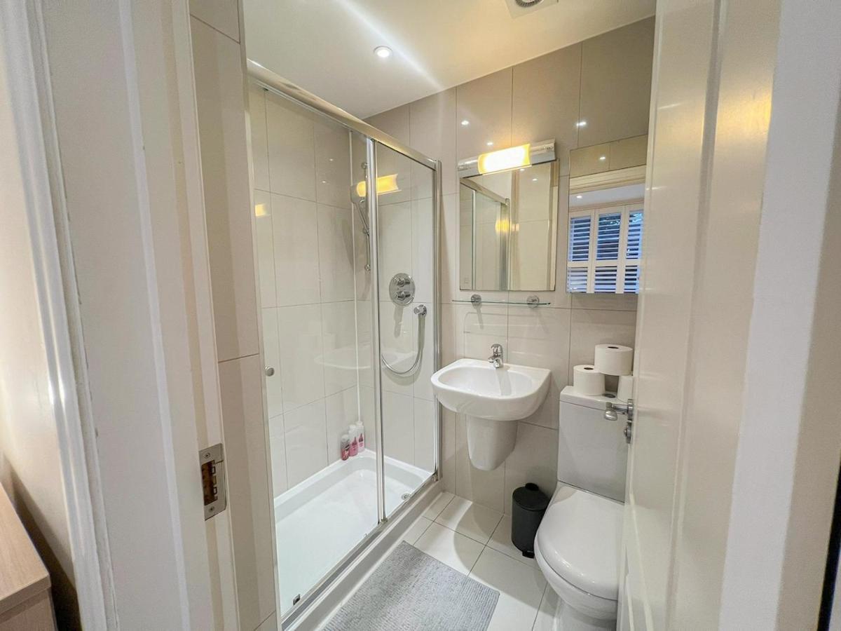 3 Bedroom Apartment With Private Terrace In Pimlico, Westminster, Victoria 伦敦 外观 照片
