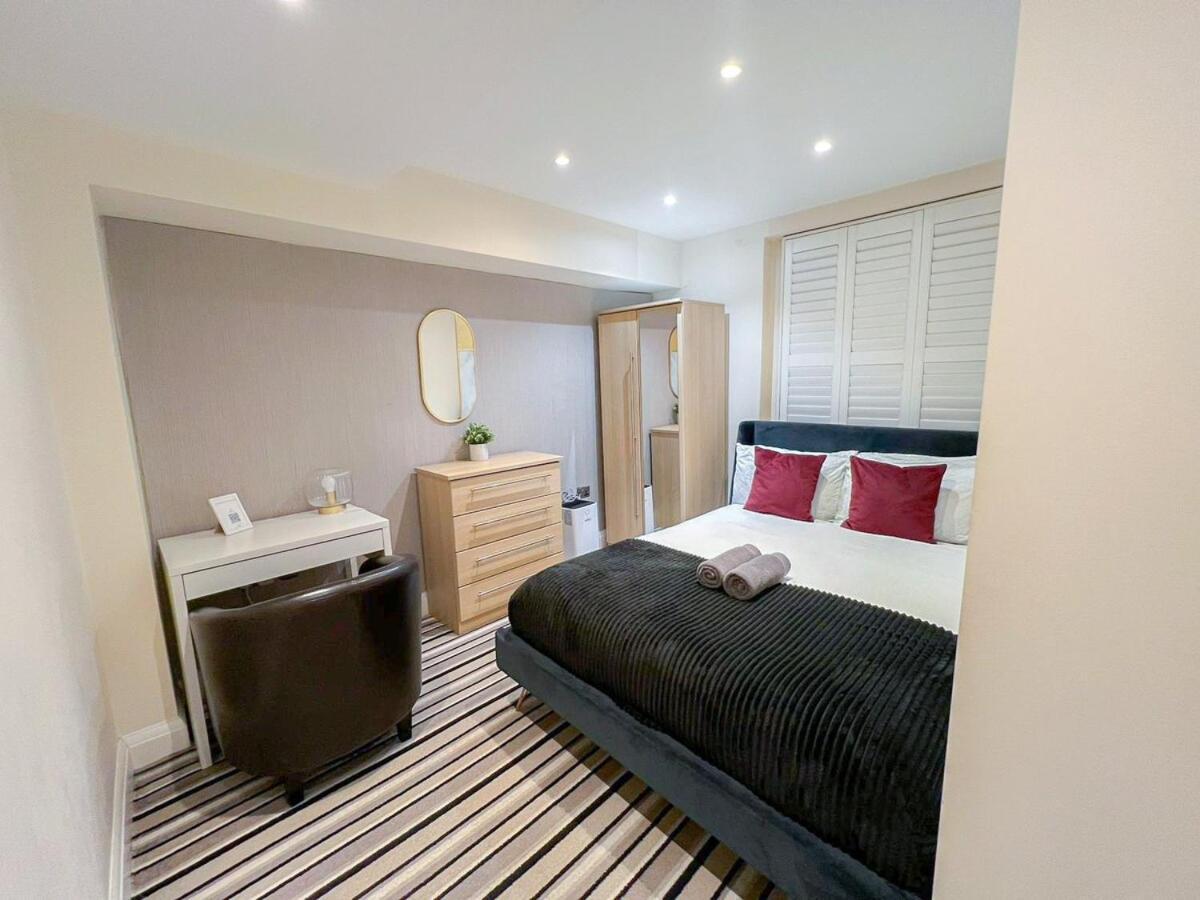 3 Bedroom Apartment With Private Terrace In Pimlico, Westminster, Victoria 伦敦 外观 照片