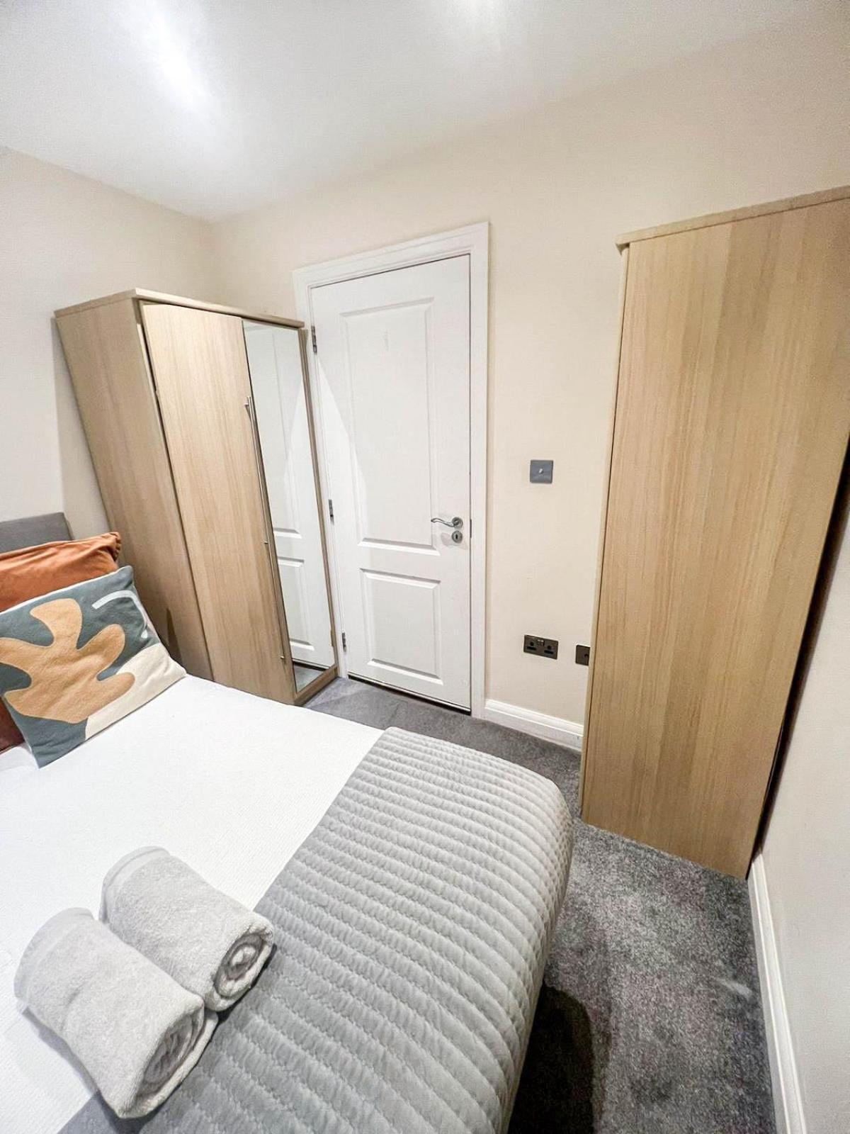 3 Bedroom Apartment With Private Terrace In Pimlico, Westminster, Victoria 伦敦 外观 照片