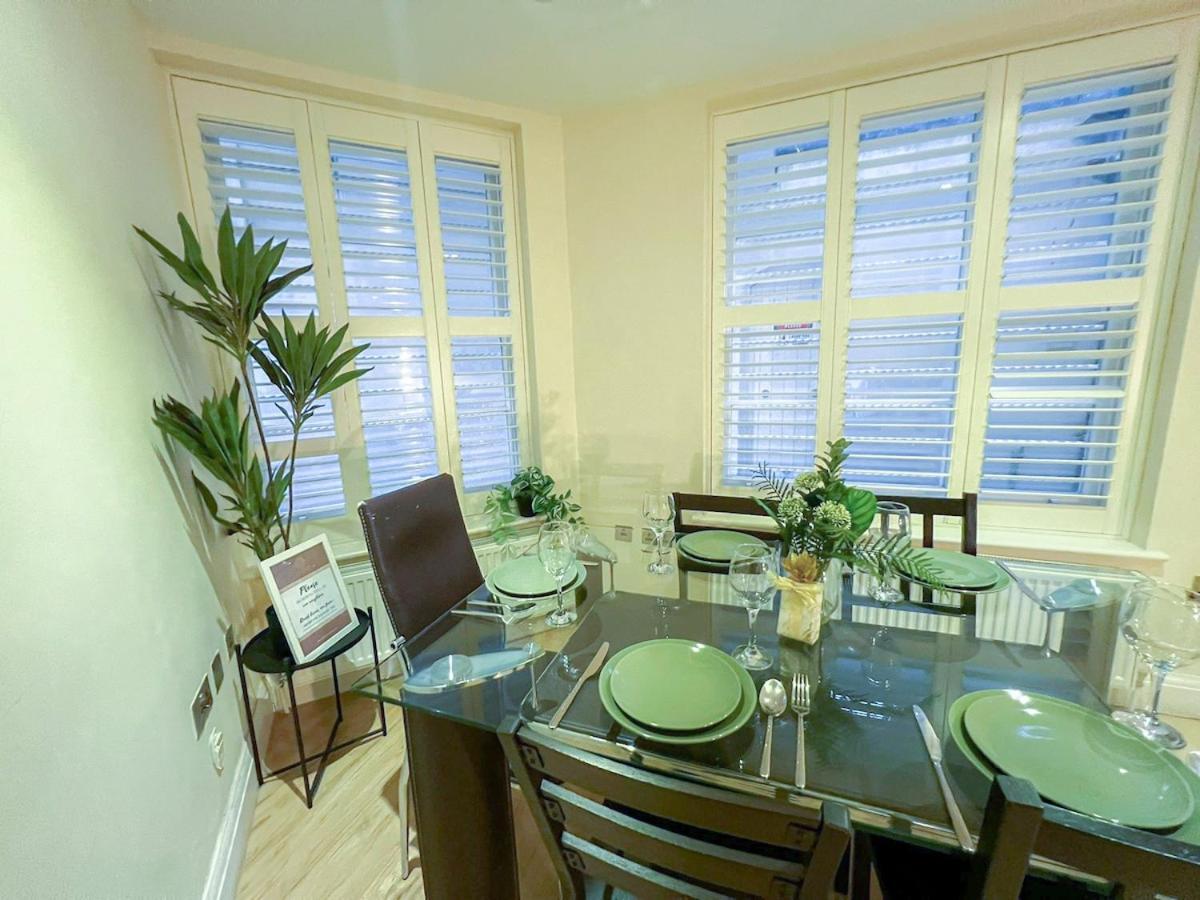 3 Bedroom Apartment With Private Terrace In Pimlico, Westminster, Victoria 伦敦 外观 照片