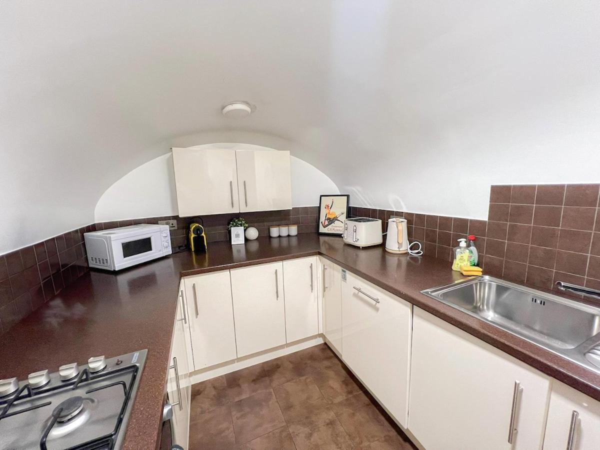 3 Bedroom Apartment With Private Terrace In Pimlico, Westminster, Victoria 伦敦 外观 照片